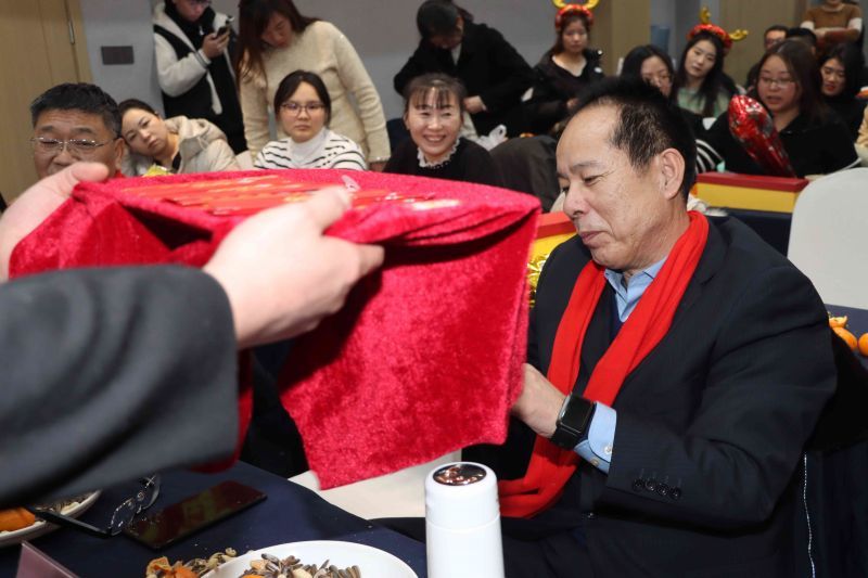 乘风破浪&middot;筑梦远航丨yl6776永利集团年会盛典点燃2024